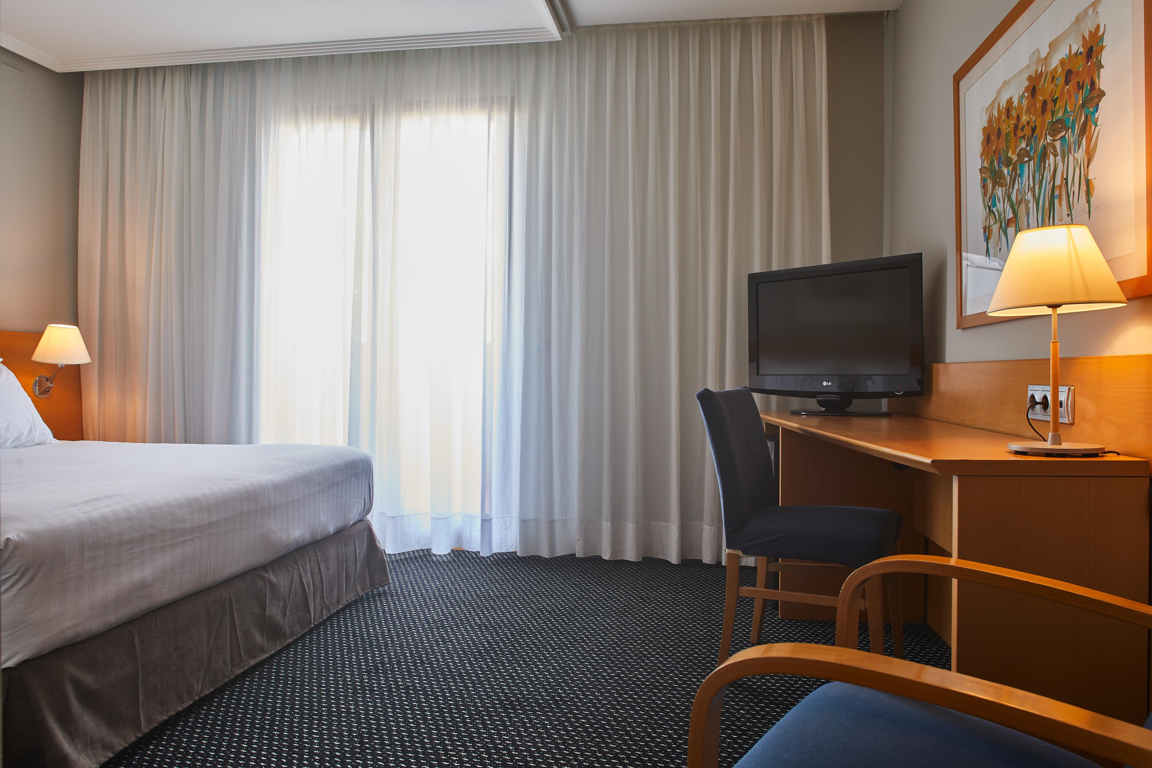 Silken Alfonso X Hotel Ciudad Real Buitenkant foto